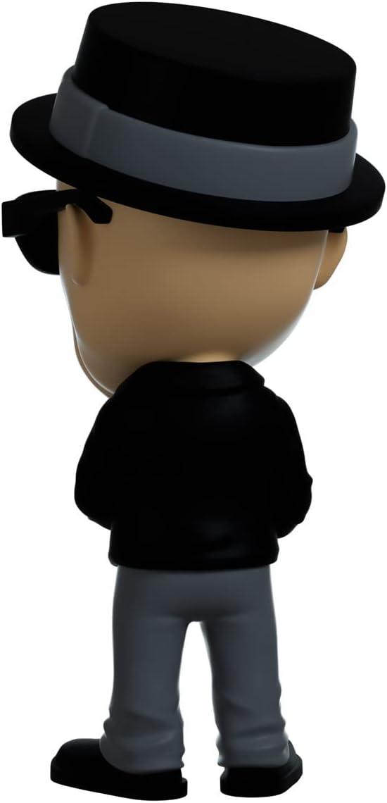 imageYoutooz Breaking Bad Gus Fring 46 Inch Vinyl Figure Los Pollos Hermanos Boss Breaking Bad CollectionHeisenberg